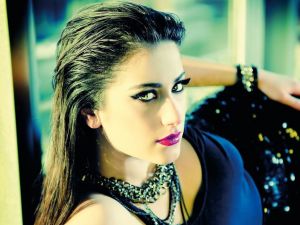 İranlı Hayranı Hazal Kaya'yı Korkuttu