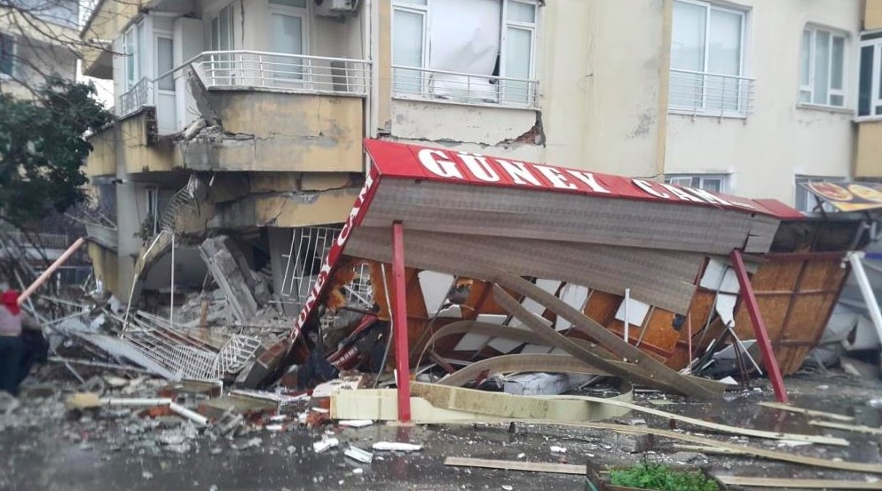 Bir mahalle böyle yerle bir oldu! İşte depremin yıktığı Hatay ve Kahrama galerisi resim 7