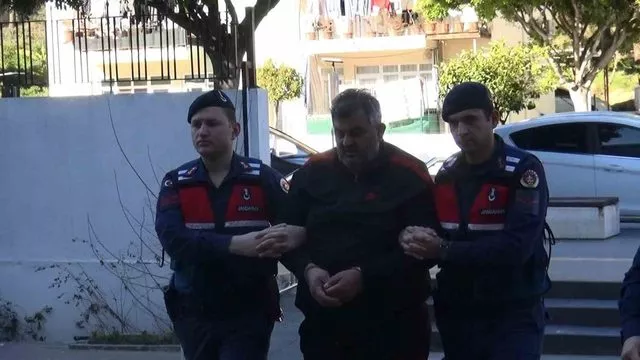 Hatay'da yıkılan binanın müteahhidi galerisi resim 2