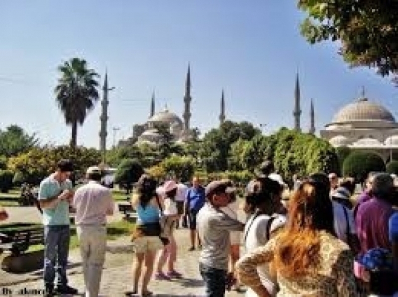 Kur'an'a Basıp Poz Vermişti. Bedeli Çok Ağır Oldu. galerisi resim 3