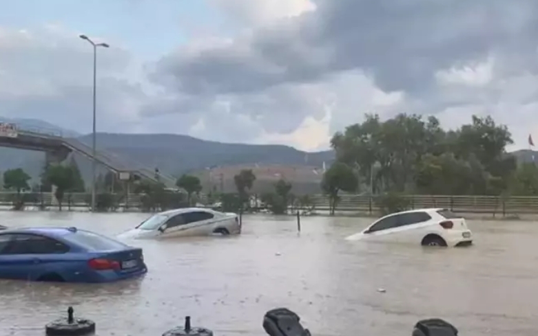 16 şehir için sağanak yağış galerisi resim 4