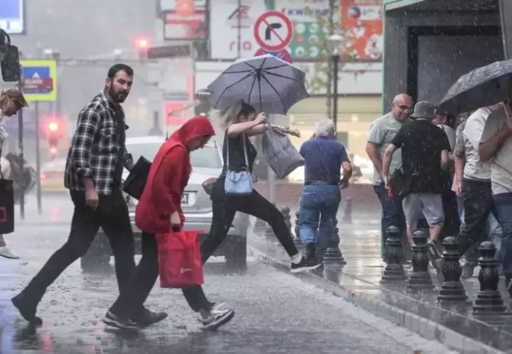 Meteoroloji ve AKOM saat vererek açıkladı galerisi resim 2