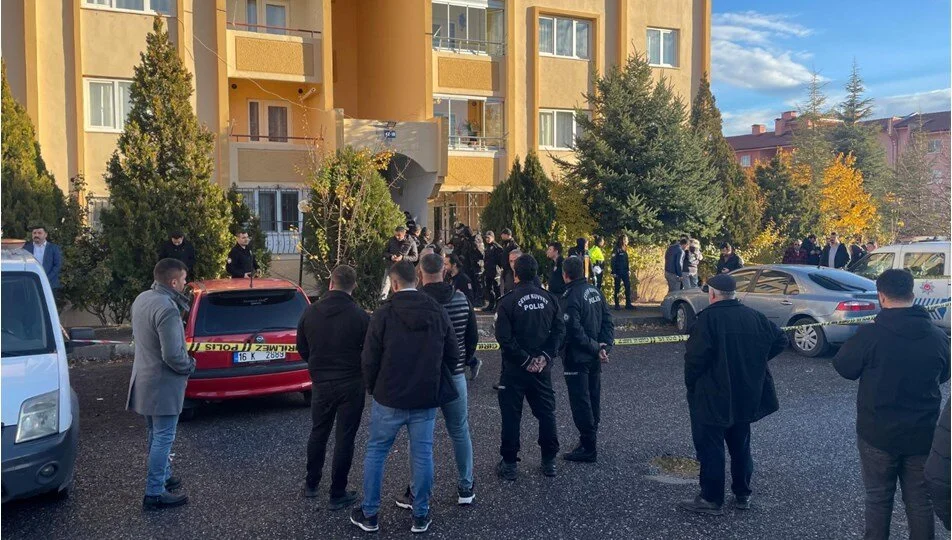 İkiside evli olan çiftin başına gelenler galerisi resim 3