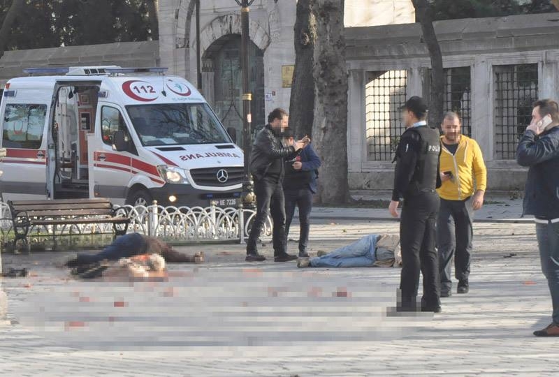 SON DAKİKA...! SULTANAHMET'TE PATLAMA...! İŞTE ÖLÜ VE YARALI SAYISI galerisi resim 1