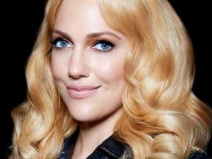 MERYEM UZERLİ'DEN ÇOK KONUŞULACAK AÇIKLAMA ! EZAN SESİ...