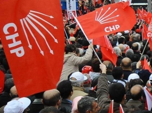 CHP'de İstifa Depremi AK Parti'ye Geçtiğini Açıkladı galerisi resim 2