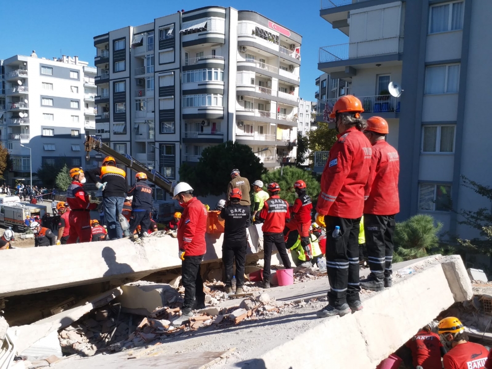 Deprem Bölgesindeki Son durum galerisi resim 3