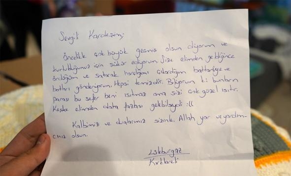 Yardım kolisinden çıkan not gözyaşlarına boğdu galerisi resim 3