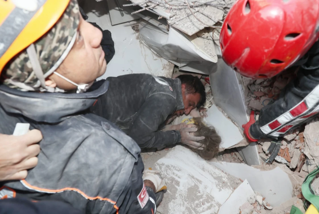 İstanbul Depreminin Tarihini Verdi galerisi resim 4