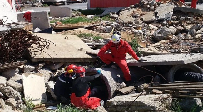 İstanbul Depreminin Tarihini Verdi galerisi resim 6