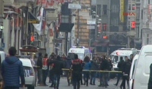 Son Dakika...! İstiklal Caddesi'nde Patlama! Olay Yerinden İlk Görü galerisi resim 1