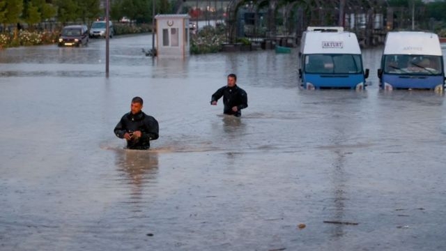 15 İL İÇİN SAĞANAK YAĞIŞ UYARISI galerisi resim 3