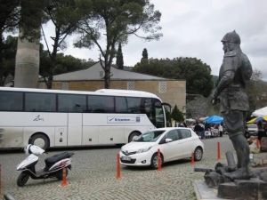 Turist Mekan Birgi’de Trafik Karmaşıklığı