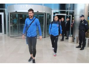 Trabzonspor Kafilesi Torku Arena’ya Geldi