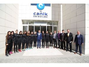 Canik’in Yıldızları Final Yolunda