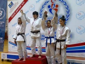 Trabzon Bayan Judo Takımı Türkiye Şampiyonu