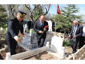 Elazığ Emniyet Müdürlüğü’nden Şehitlik Ziyareti