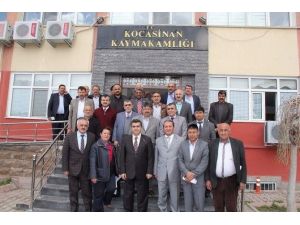 Vali Orhan Düzgün Kocasinan İlçesindeki Mahalle Muhtarlarının Sorunlarını Dinledi