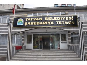 AK Partili Tatvan Belediyesi İki Dilli Tabelaya Geçti