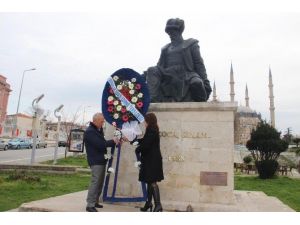 Edirne Mimarlar Odası, Mimar Sinan Anıtı’na Çelenk Sundu