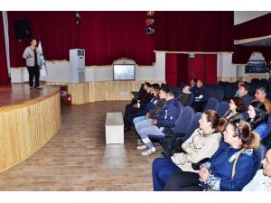 Foça Belediyesi’nde Hizmet İçi Eğitim Seminerleri