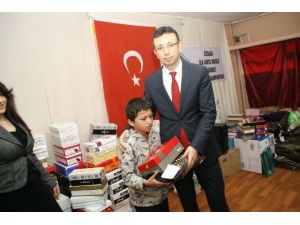 Avrupa Devrekliler Derneği’nden Öğrencilere Yardım