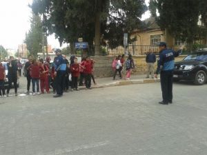 Reyhanlı Zabıtasından Öğrencilere Trafik Hizmeti