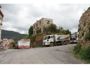 Fığla Mahallesi’nde 15 Metre Genişliğindeki İmar Yolu Açılıyor