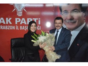 Başkan Genç, AK Parti İl Kadın Kollarını Ziyaret Etti