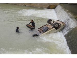 Dereye Düşen Otomobilin Sürücüsü Bulunamadı