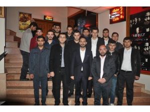 Malatya AK Parti Gençlik Kolları Üyeleri “Bizim Hikaye” Filmini İzledi