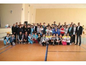 Okullararası Küçükler Badminton İl Birinciliği