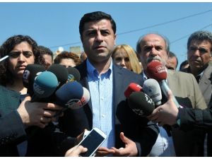 Demirtaş’tan Duruşma Salonu Önünde ’Soma Davası’ Açıklaması