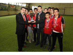 Çocuk Meclisi Şubeler Arası Futbol Turnuvası’nda Şampiyon Melikgazi Şubesi