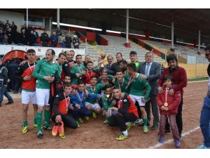 Tercan 17 Şubatspor Bal Liğinde