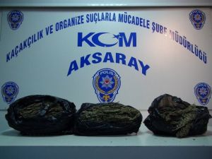 Otomobilde 2 Kilo 900 Gram Kubar Esrar Çıktı