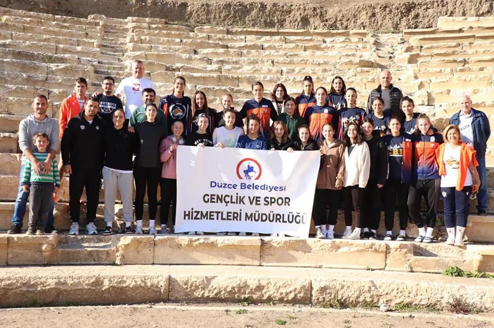 Kente gelen sporcular Konuralp’ı görmeden geri gitmiyor