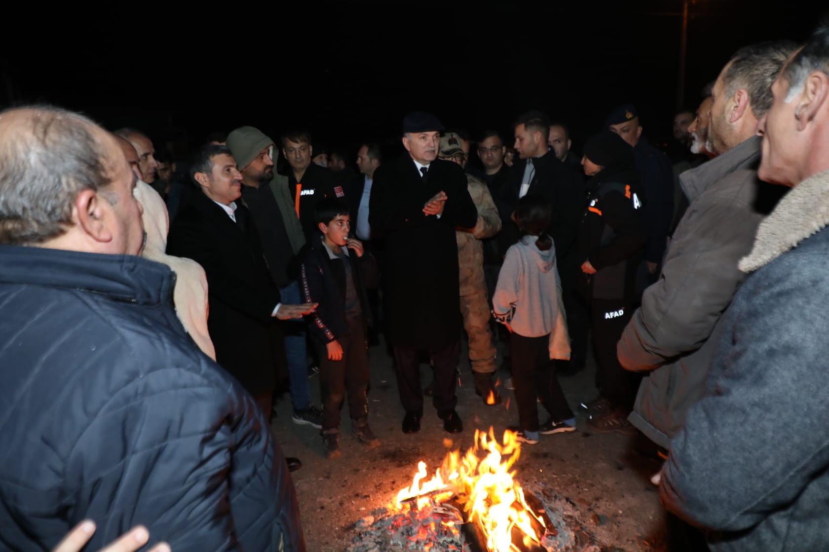 Başkan Özlü vatandaşları ziyaret etti