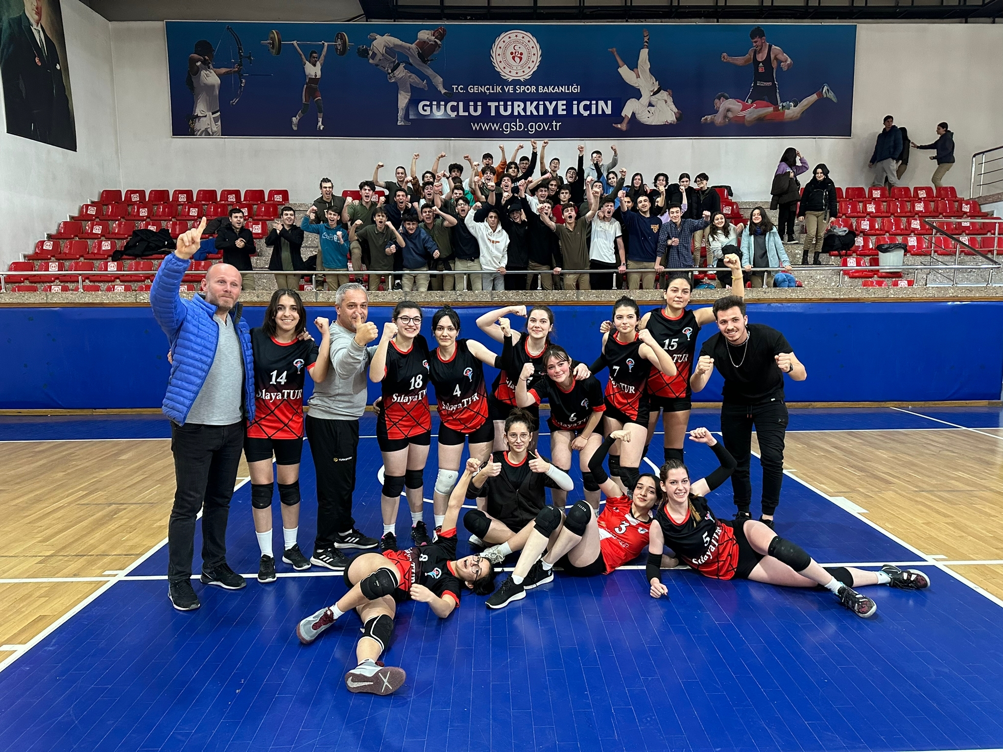 Şampiyon Farabi Anadolu Lisesi oldu