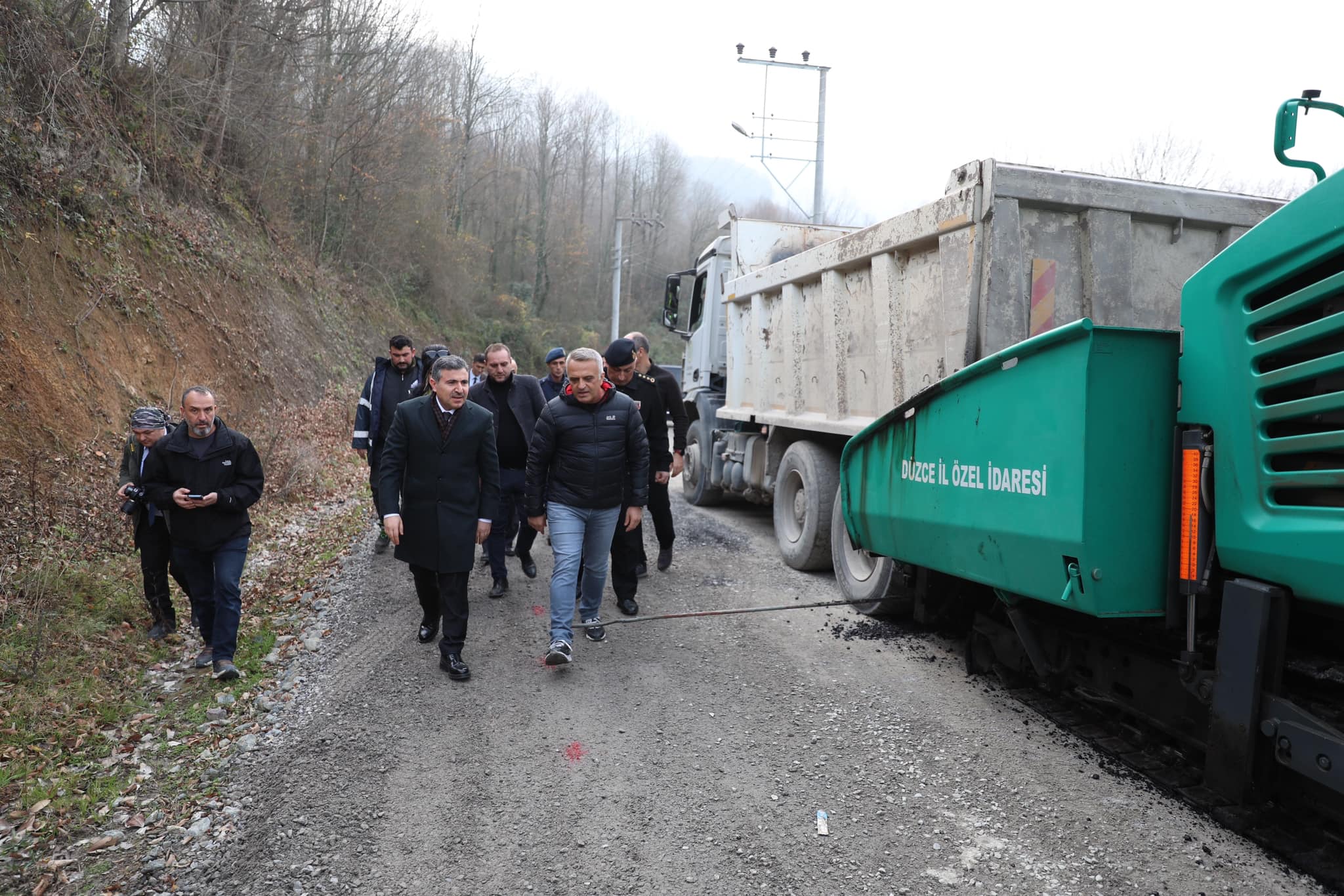 100 kilometreden fazla köy yolu asfalt ve beton oldu