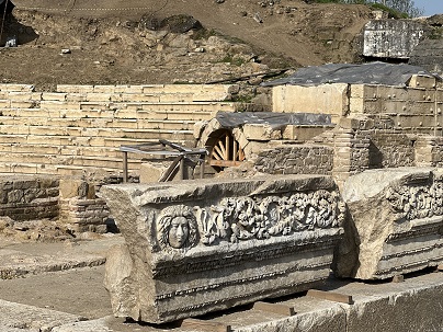 Yunan öğretmen tarihi antik kente hayran kaldı