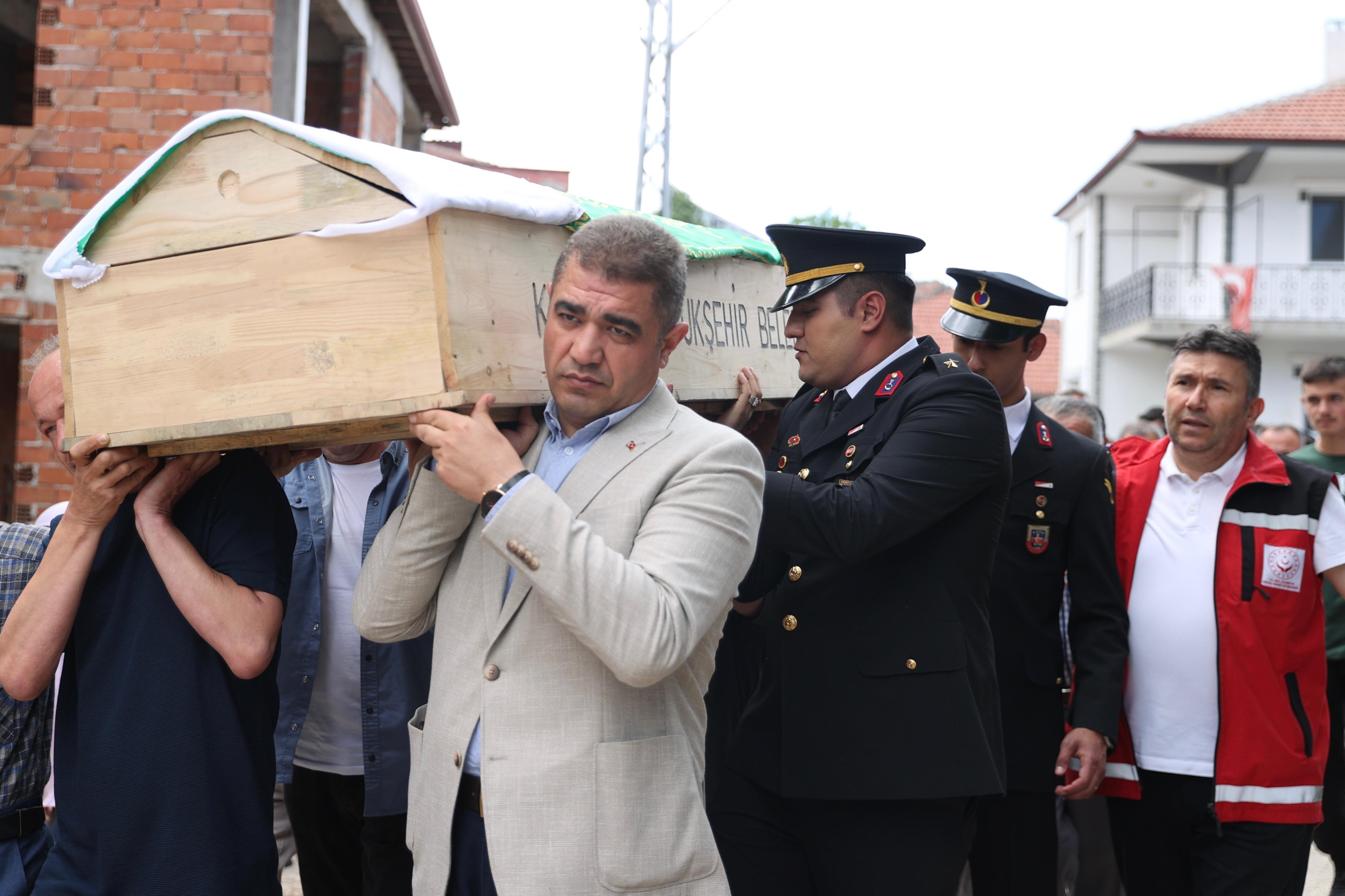 Şehit annesi Safiye Pırnal son yolculuğuna uğurlandı