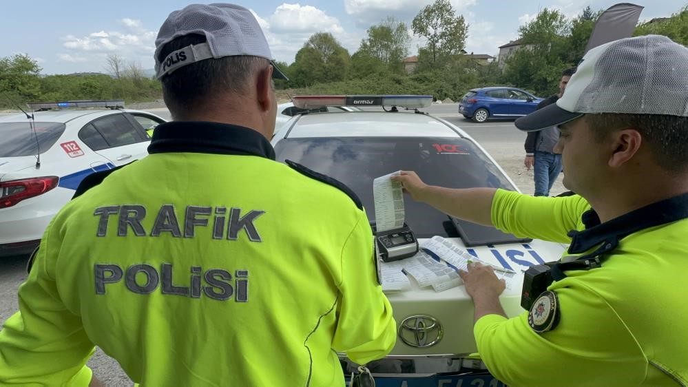 35 sürücüye alkolden işlem yapıldı