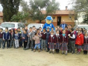 Kanka Polis Köy Okullarında