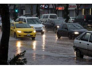 Bursa’da Sağanak Yağmur