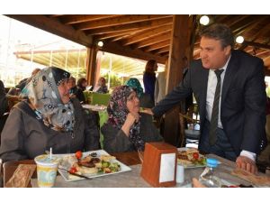 Yunusemre Belediyesi, ‘Yaşlılar Köyü’ Oluşturuyor