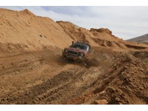 Niğde Off- Road Kulübü Osmaniye’de Yarışlara Katılacak