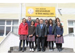 Akdağmadeni Nene Hatun Meslek Lisesi Öğrencileri Almanya Yolcusu