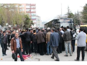 Elazığ’da Seyyar Satıcı Gerginliği: 1 Yaralı