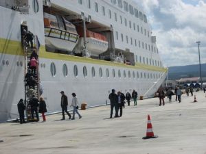 Çanakkale Limanı 2015 Kruvaziyer Sezonunu Açtı